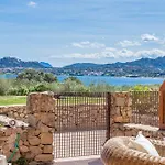 Guesthost - Bouganville Seaside Charm Flat W Veranda Appartement Portisco