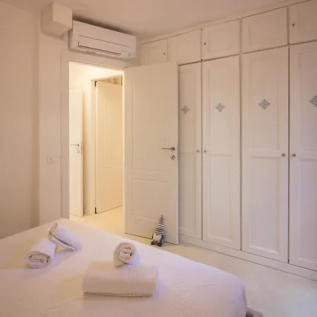 Guesthost - Bouganville Seaside Charm Flat W Veranda