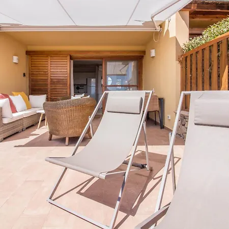 Apartman Bouganville Seaside Charm Flat W/ Veranda *