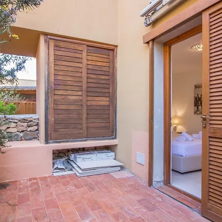 Guesthost - Bouganville Seaside Charm Flat W Veranda *