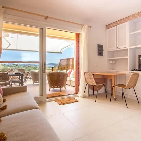 Apartman Bouganville Seaside Charm Flat W/ Veranda
