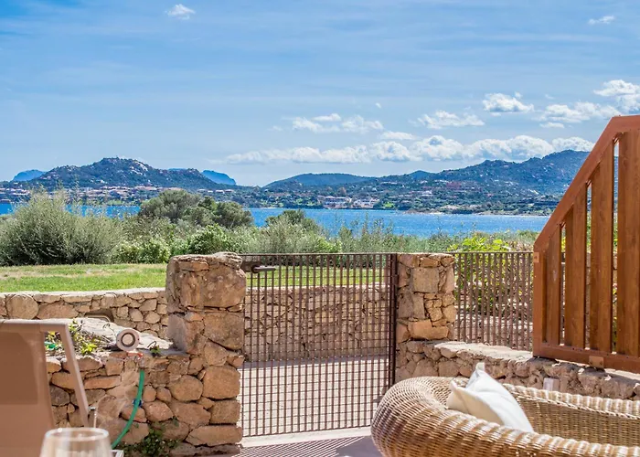 Bouganville Seaside Charm Flat W/ Veranda Appartement Portisco